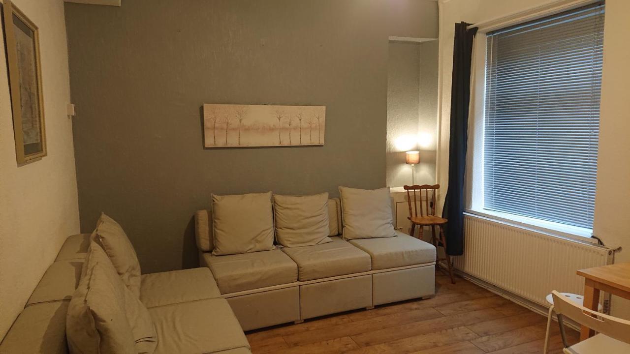 Вилла Llewellyn House Llwynypia Экстерьер фото